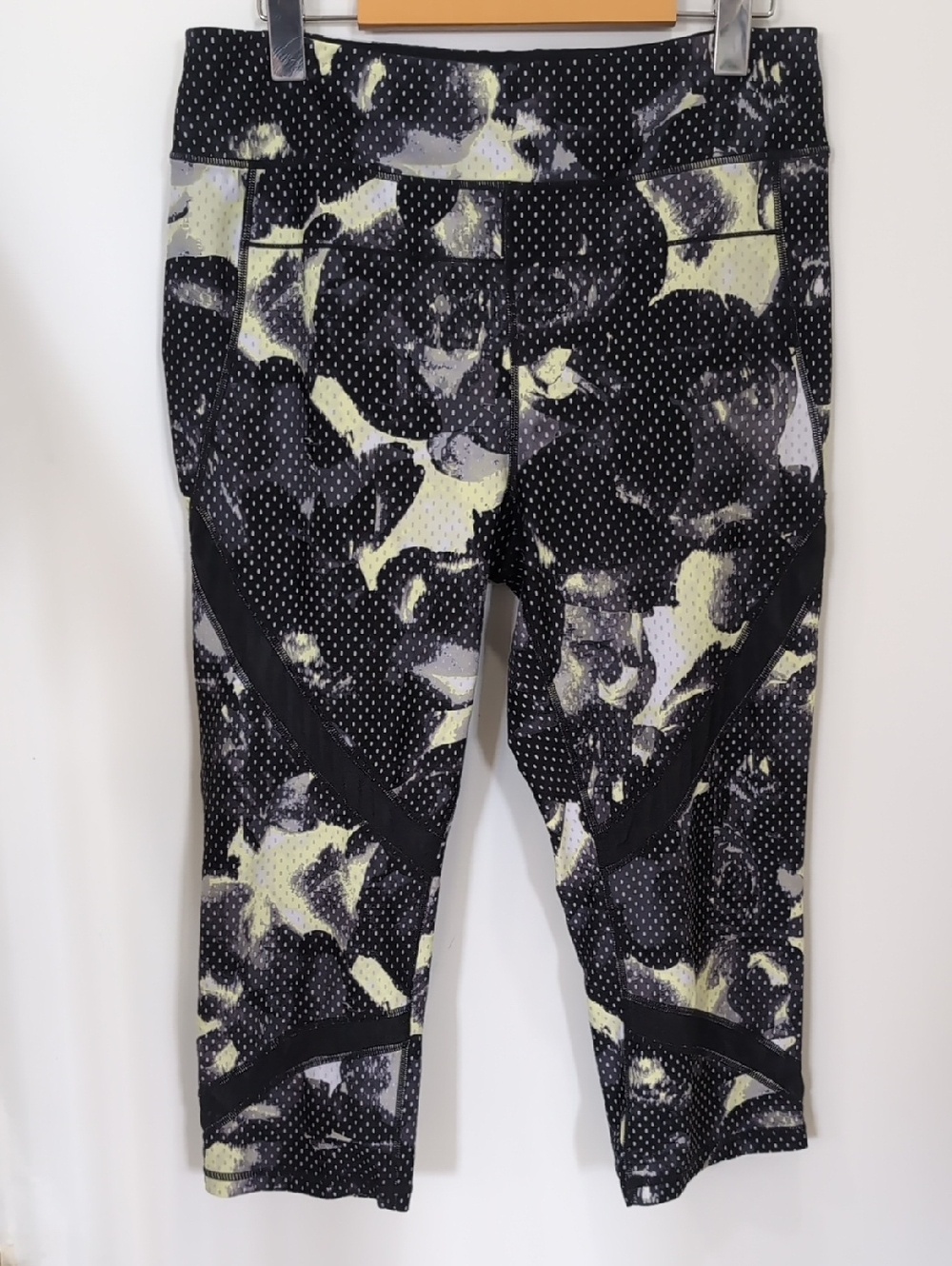 CALVIN KLEIN | Women's Blk/White/Yellow Abstract/Polka Dot Print 7/8 Leggings